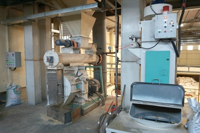 飼料成套設(shè)備