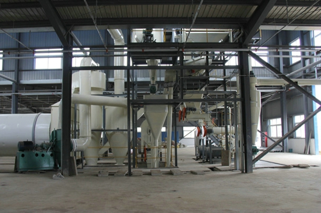 蛋雞飼料設(shè)備 蛋雞飼料設(shè)備